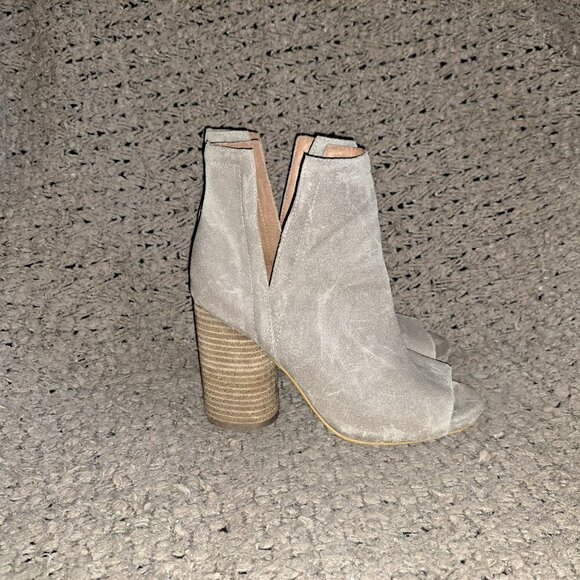 JEFFREY CAMPBELL-Oath Tan Suede Peep Toe Cutout Booties-Sz 7.5-Near Mint - Picture 6 of 8